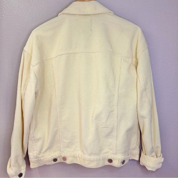 NWT Urban Outfitters BDG Pastel Yellow Corduroy Trucker Jacket - Picture 4 of 10